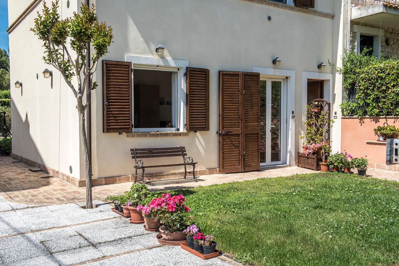 N011 - Numana, Nuovo Bilocale Con Giardino Apartment Sirolo Exterior photo